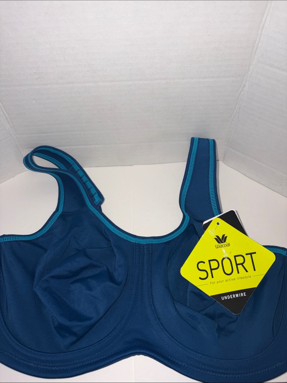 Wacoal Sport Underwire Sports Bra in blue with Aqua Trim